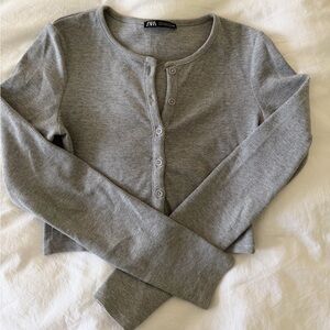 Zara Light Gray Cropped Long Sleeve